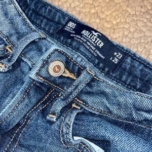 Hollister dark wash short jeans